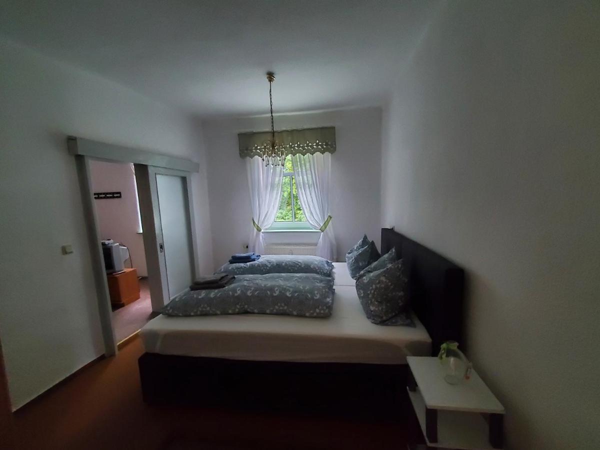 Ferienwohnung Am Rosengarten Löbau Kültér fotó